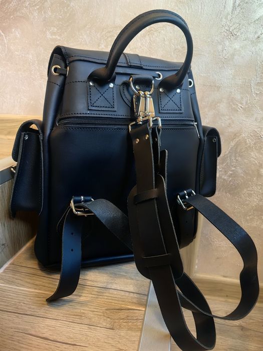 Раница от естествена кожа GRAFEA ACTOR BLACK