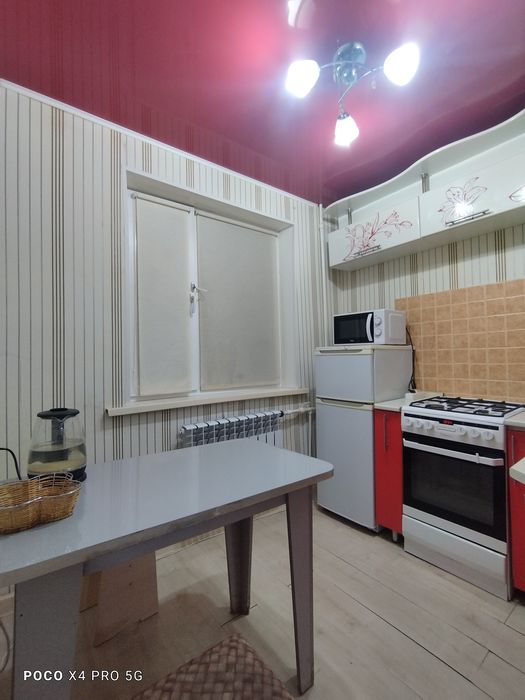 По часам круглосуточно