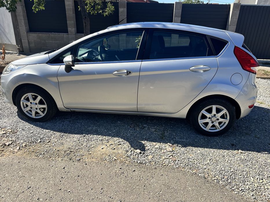 Ford Fiesta Titanium  2010