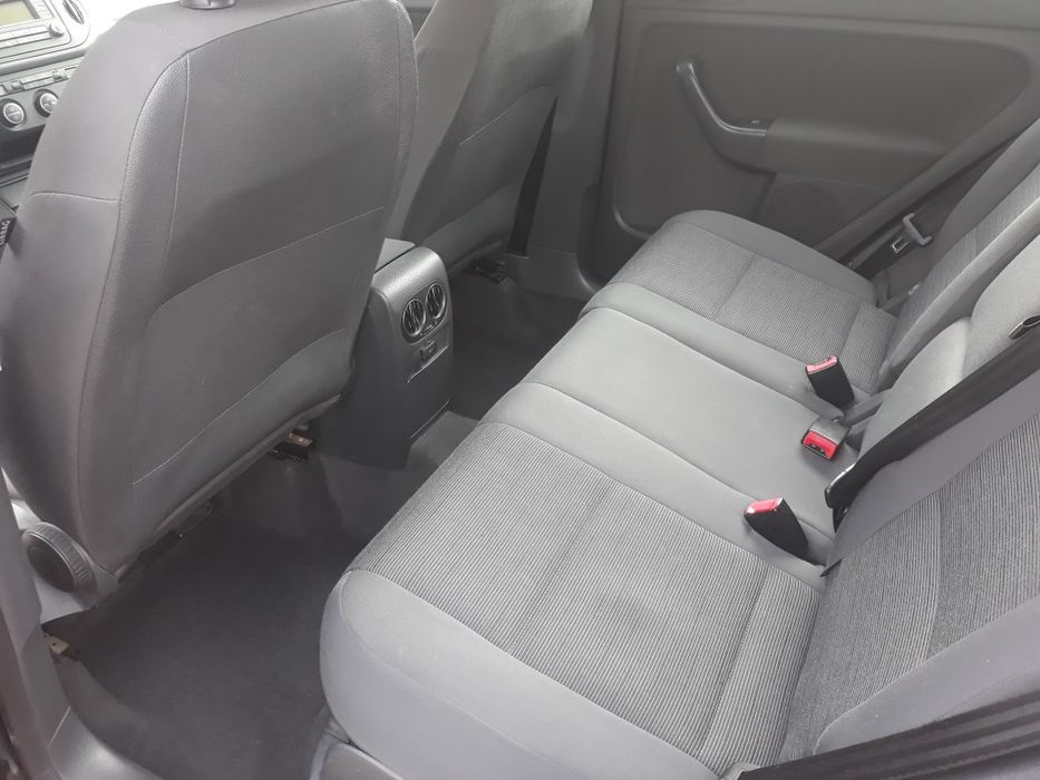 Volkswagen   golf 5  benzina