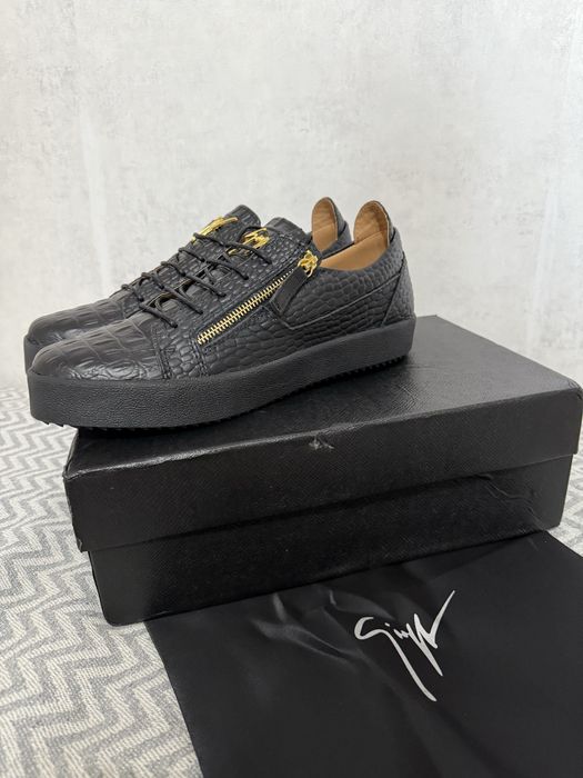 Giuseppe Zanotti  крокодилска кожа 43 номер