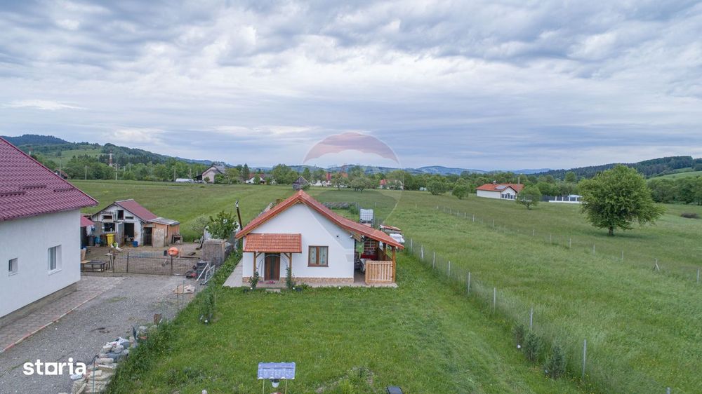 Teren Intravilan + Casa de vacanta Acris | Vama Buzaului | 2551 mp