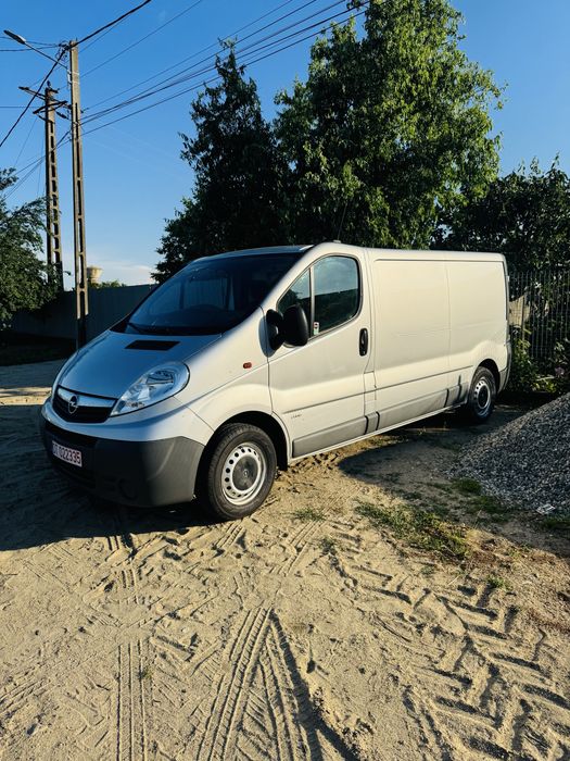 Opel vivaro lung  2013