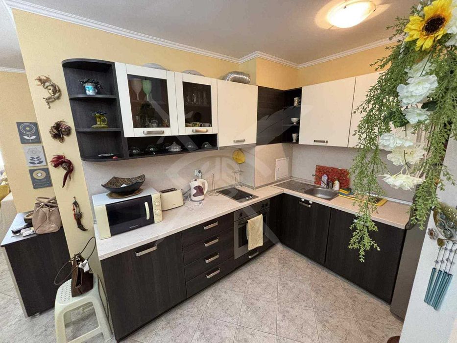 Тристаен апартамент в Свети Влас