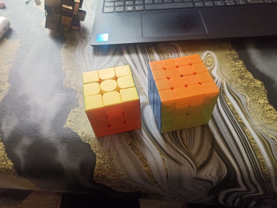 Кубик рубики разные