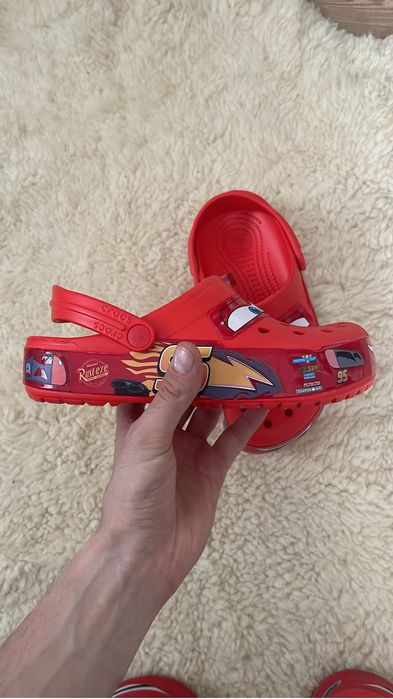 Crocs McQueen 37