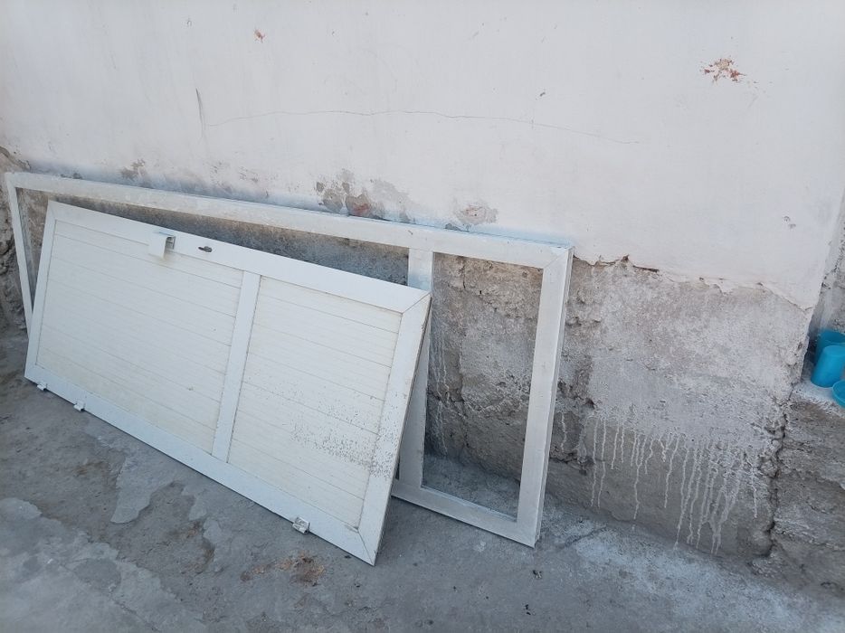 Akfa eshik bir qanatli zudlik bilan sotiladi