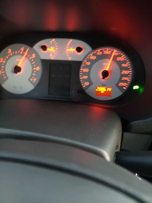 Renault Symbol 1.4 si gpl