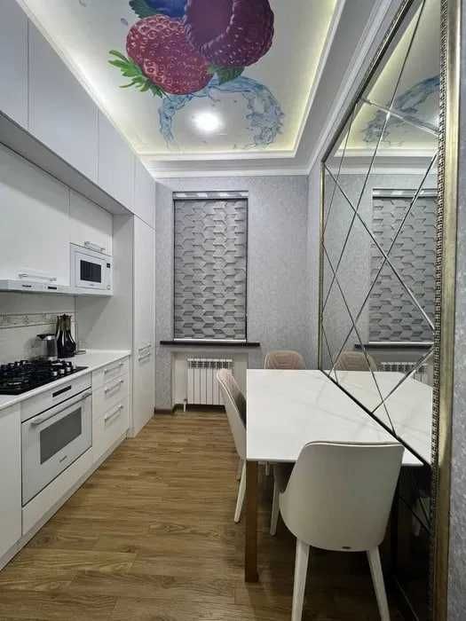 Продается 2 ком квартира в ЖК PARISIEN с ремонтом мебелью