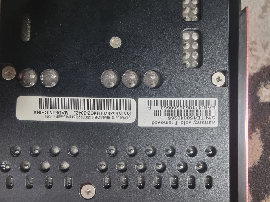 Video karta sotiladi