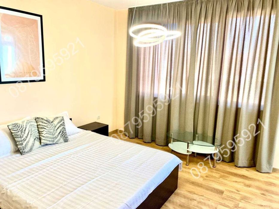 Дава се под наем Двустаен апартамент в Бургас, Център - 70 кв.м за 561 € - Снимка #12