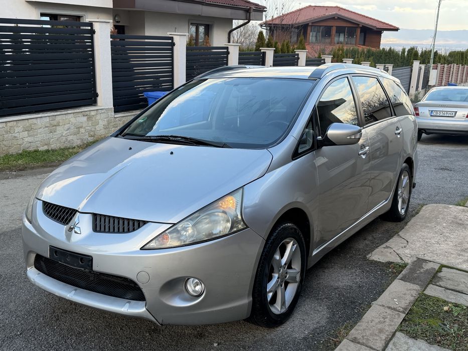 Mitsubishi GRANDIS
