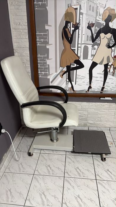 Стол за педикюр