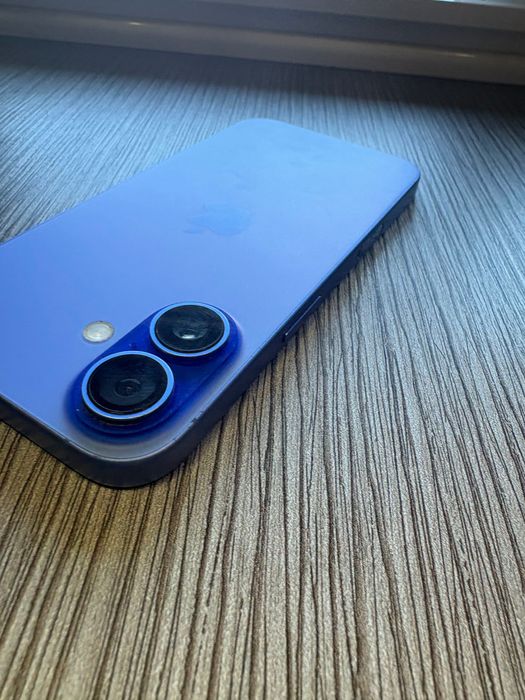 Като нов! Apple Iphone 16