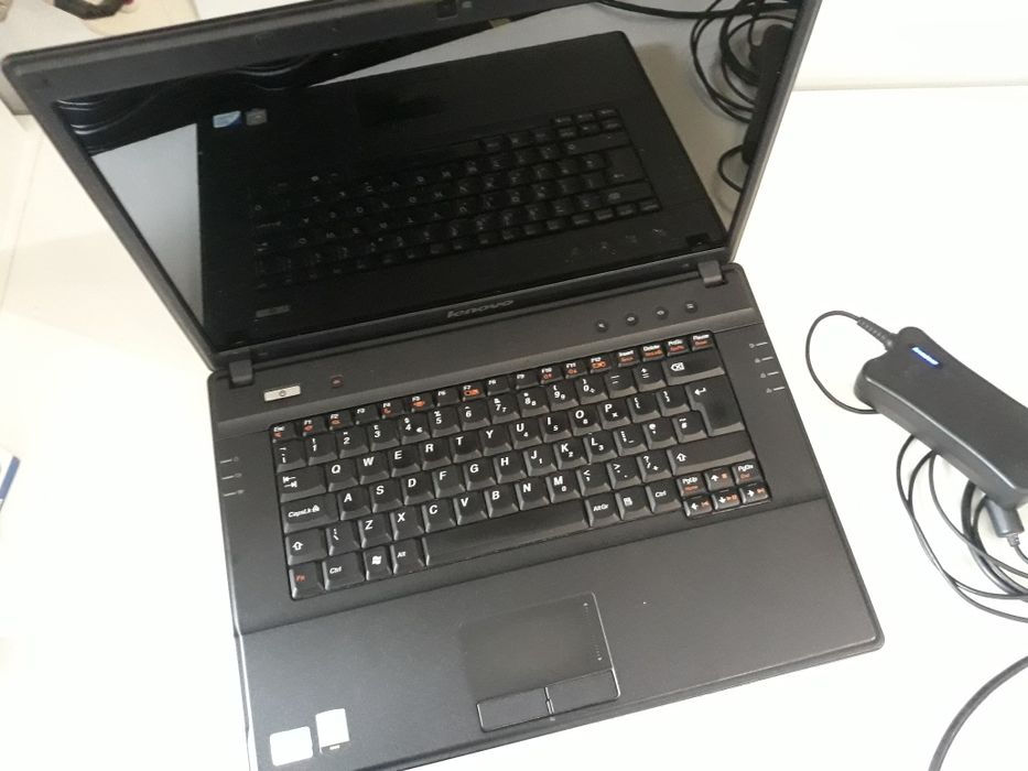 Лаптоп Компютър LENOVO 4446 G530 15.4" инча Intel Celeron 900 2.2 GHz