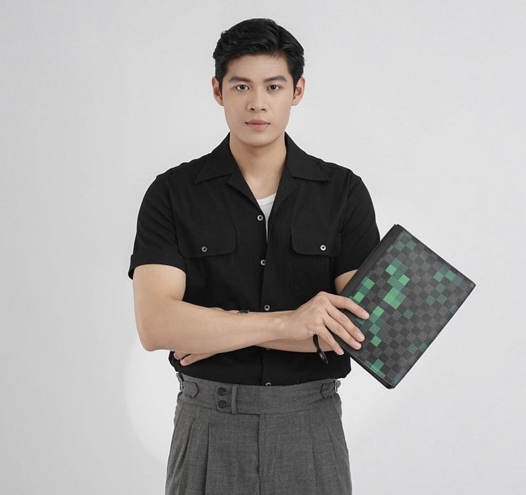 Louis Vuitton clutch bag