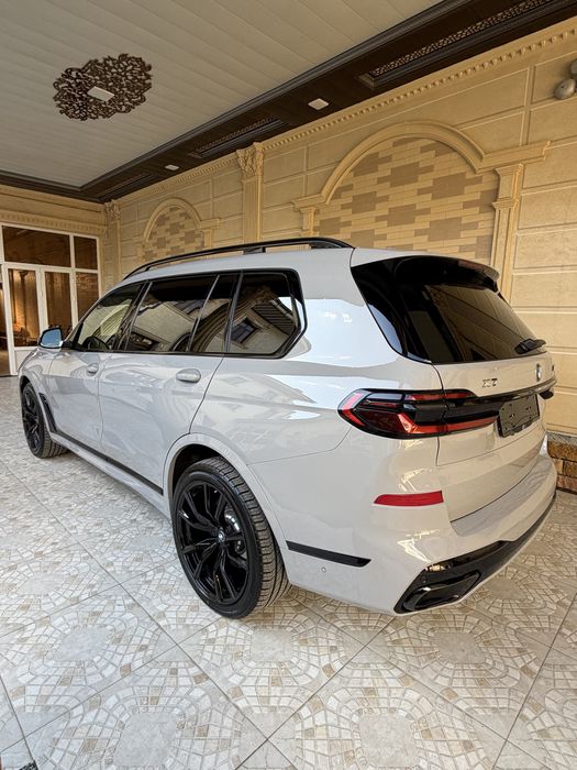 BMW X7 2025 — 2