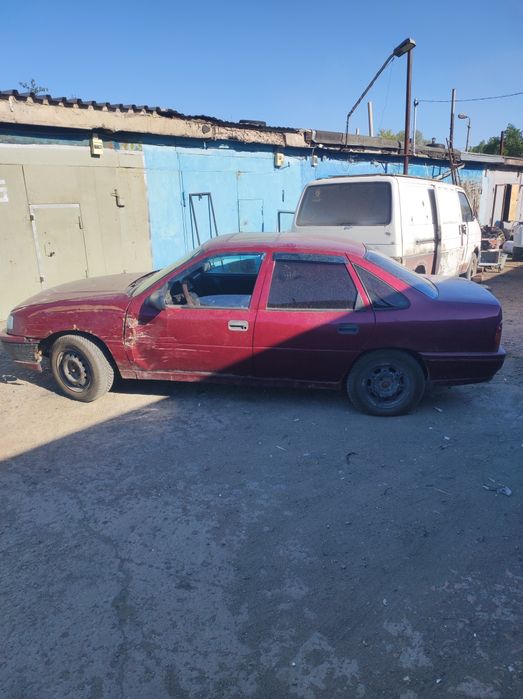 Продам Опель вектора а автомат