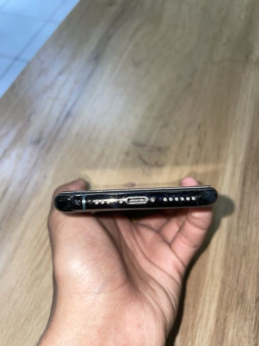 Srochna iphone 11 pro sotiladi