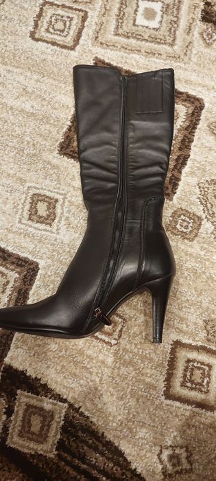 Продаю сапоги демисезонные