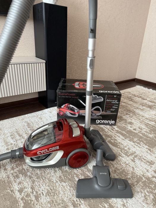 Продам Мощный пылесос 2300W Gorenje Cyclone