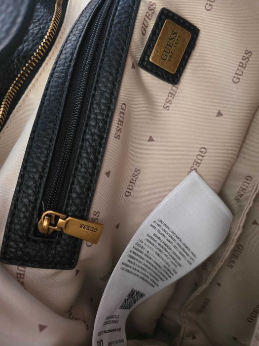 Guess дамска чанта "Camden medium shoulder bag"