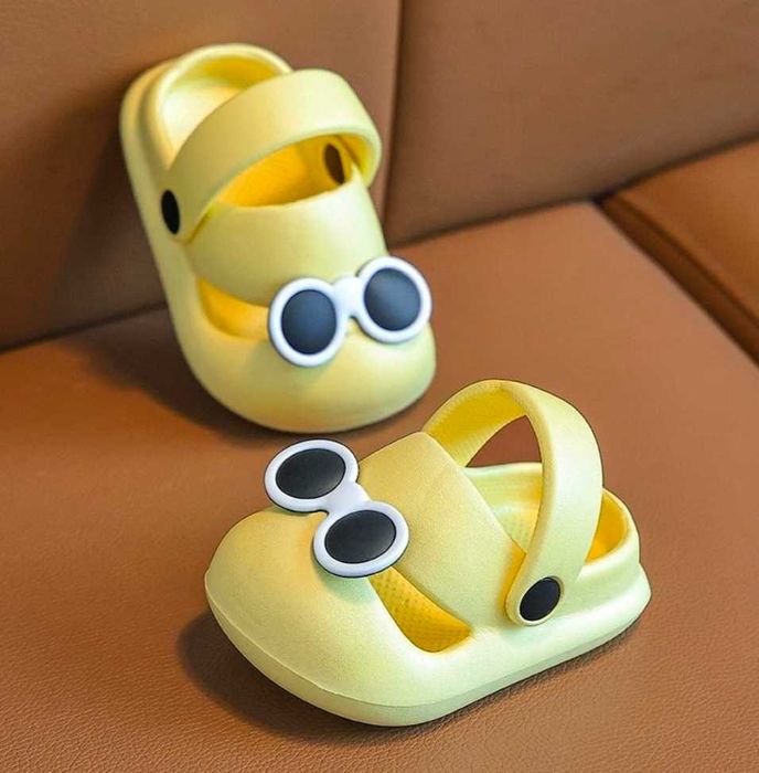 Продам кроксы детские