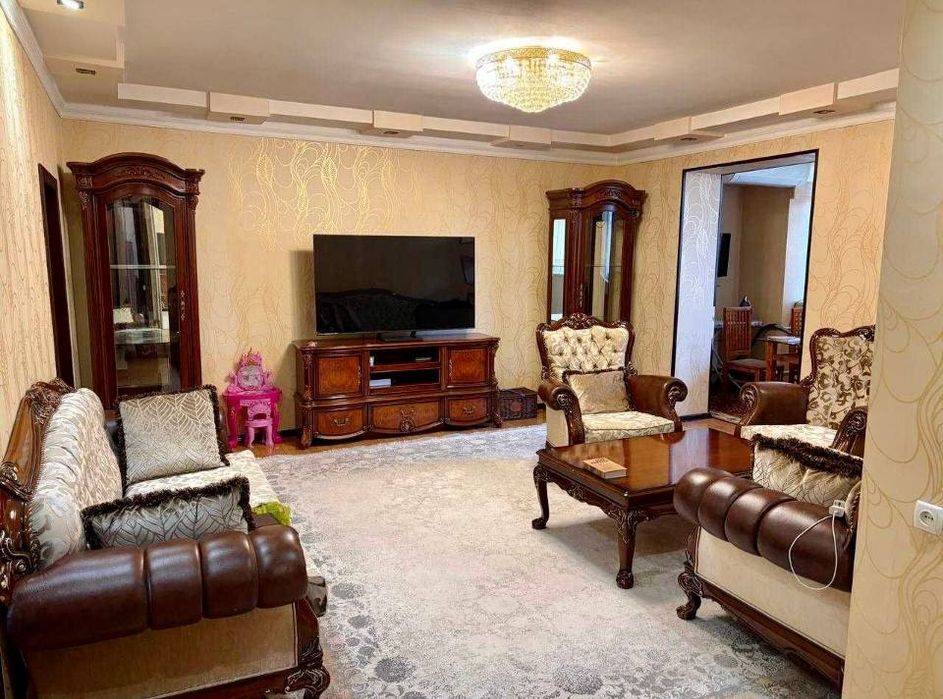 Продаётся квартира в Ул Шахрисабз Ор Метро Минг Орик, цветочный маг