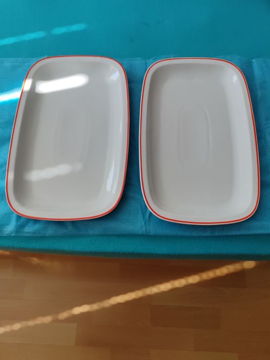 Порцеланови чинии за плато