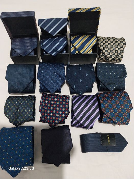 cravate în stare foarte buna