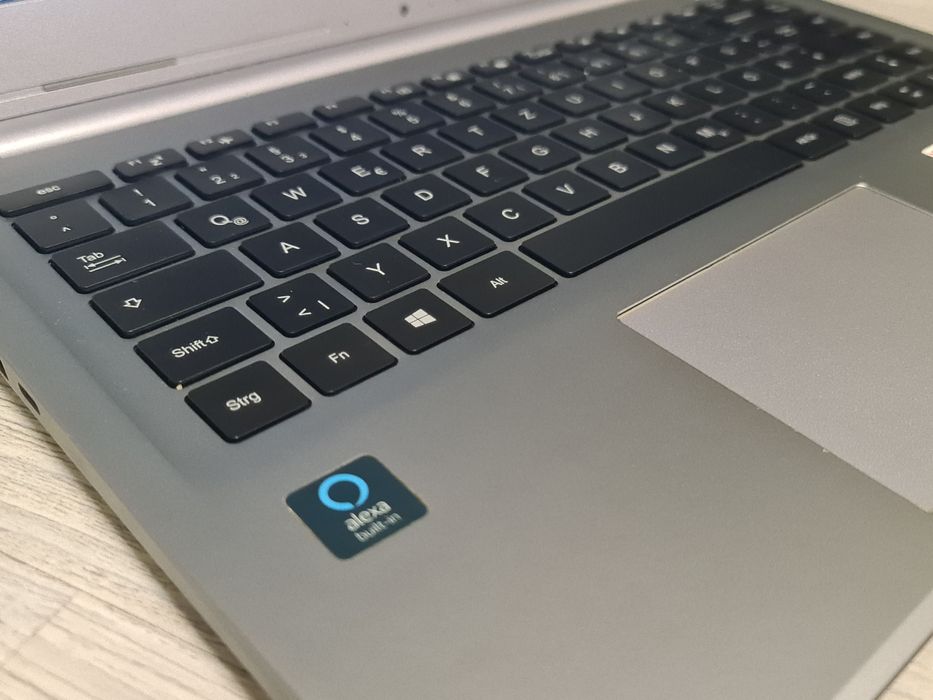 Laptop Medion  i7 generatia 11