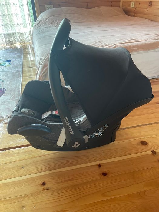 Кошче за кола maxi cosy