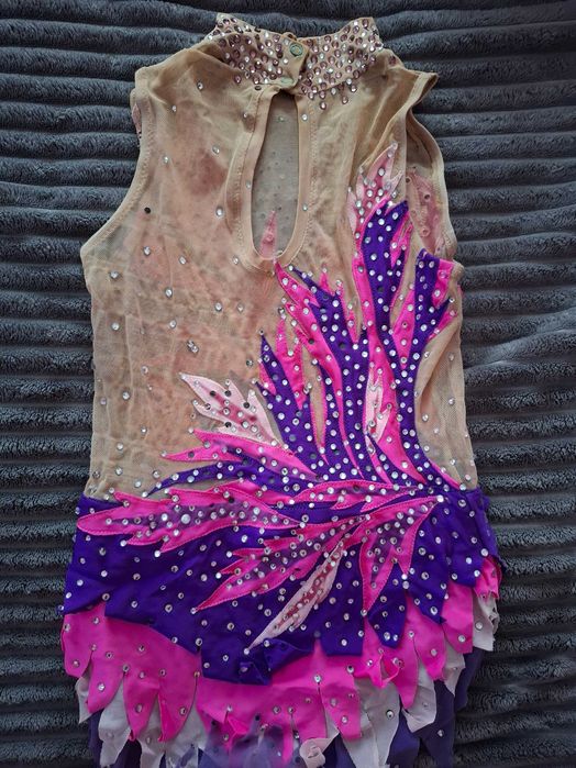 Трика за художествена гимнастика