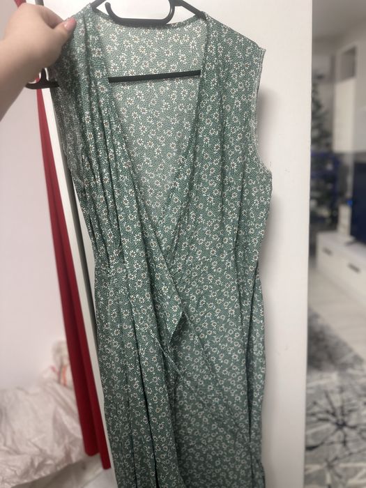 Rochie florala reglabila