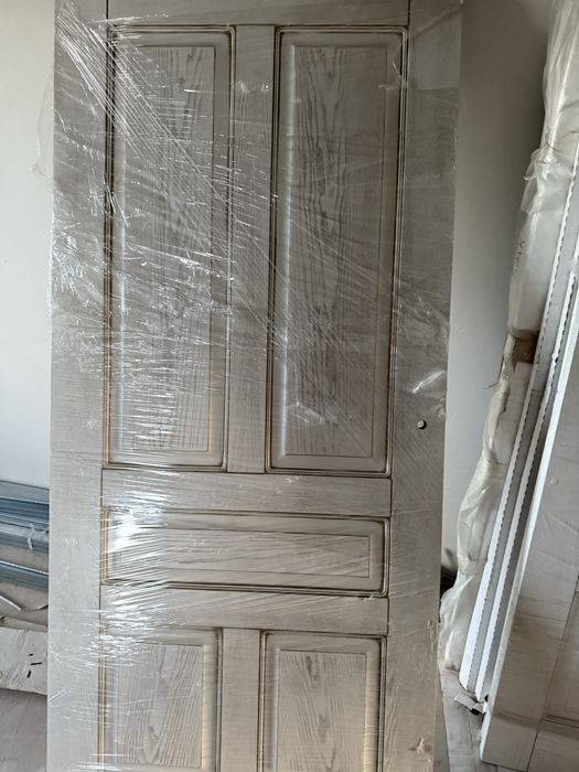 Продам межкомнатную дверь