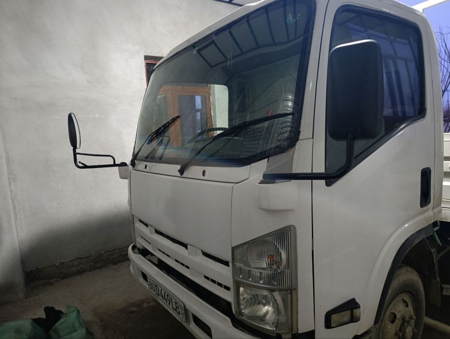 Isuzu ishga tayyor moshin