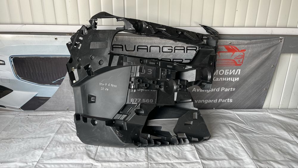 Дясна основа за халоген BMW 7 G11/G12 (2015-2022) G70 (2022-)