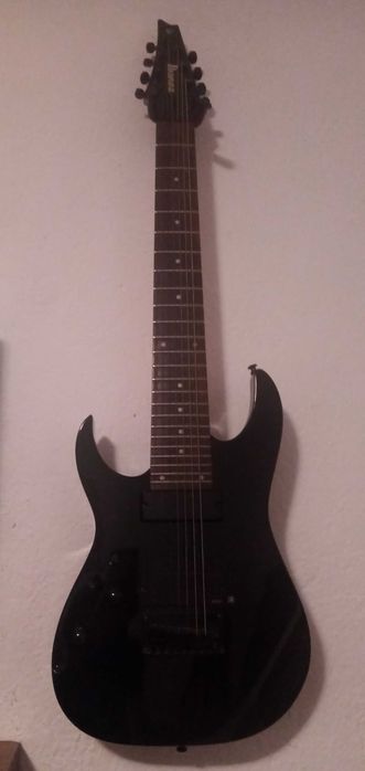 8 струнна електрическа китара Ibanez RG8L Black за лява ръка