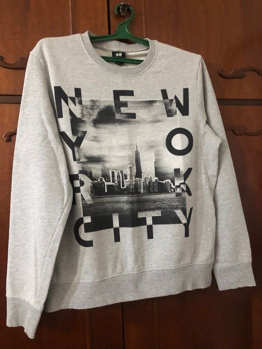 Продаётся мужской свитер