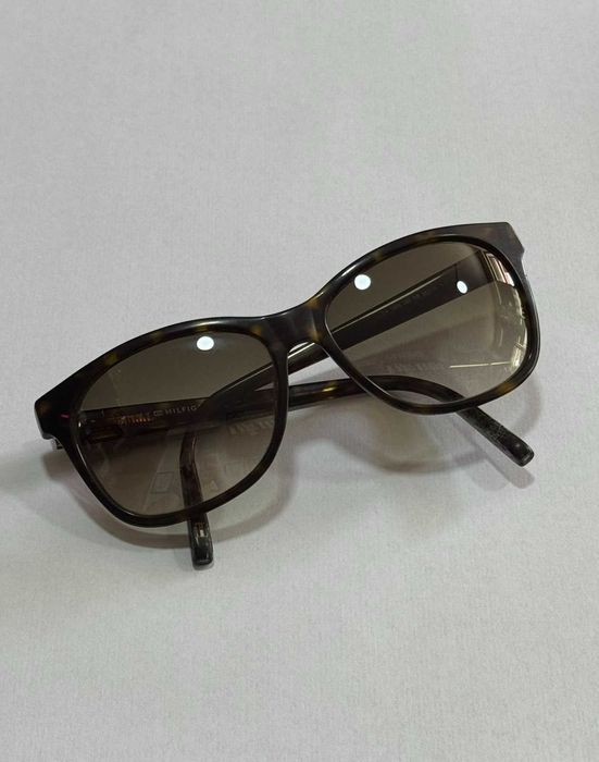 Слънчеви очила Tommy Hilfiger