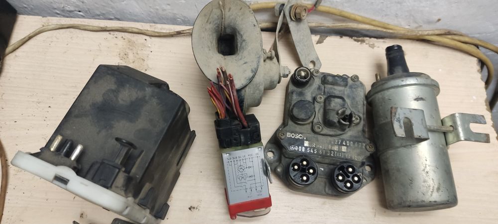 В разборе мерс W124