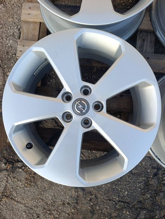 Джанти 17" 5×105 за Opel Mokka , Astra / Опел Астра , Мока