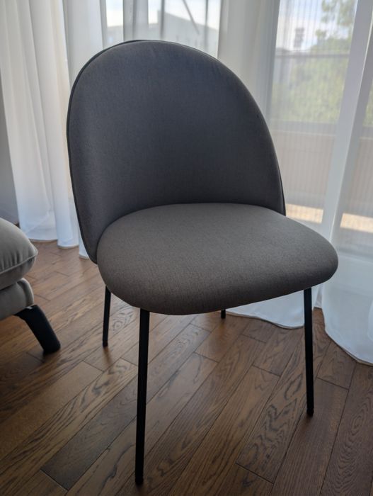 Scaune dining, 2 bucati, stofa gri, picioare negre metalice