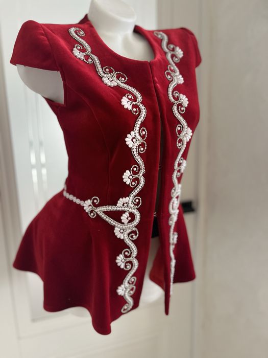 Продам платья 5000 тенге