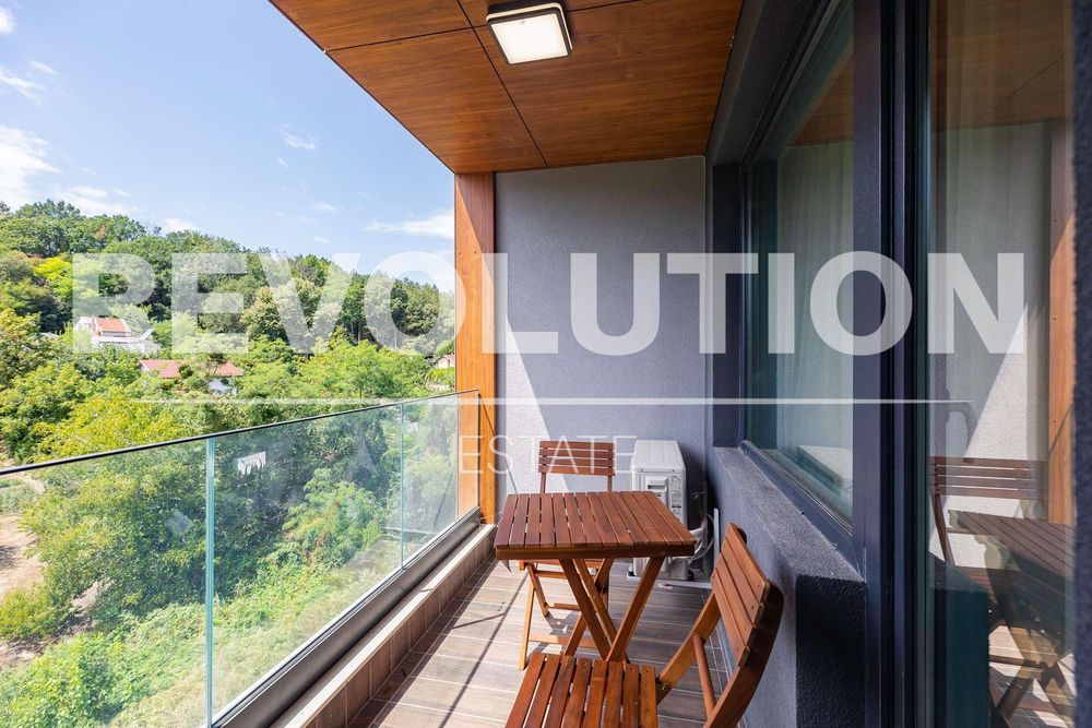 Двустаен апартамент в района на м-т Евксиноград!