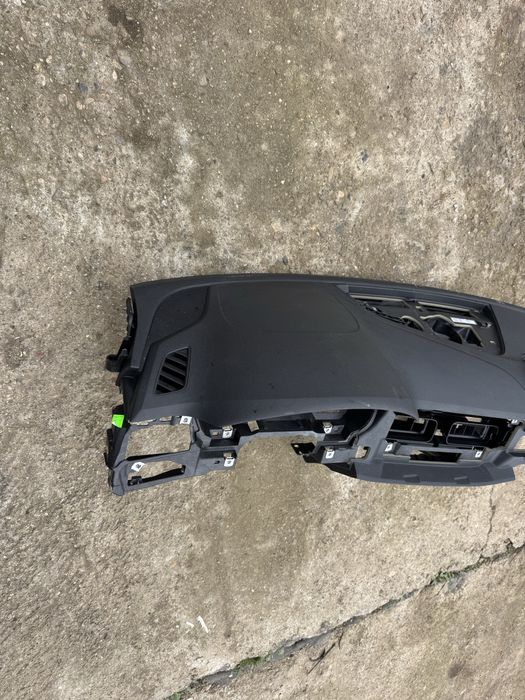 Арматурно тало за Ауди/Audi-A4 b9/B9