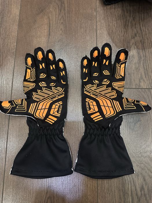 Каска за картинг