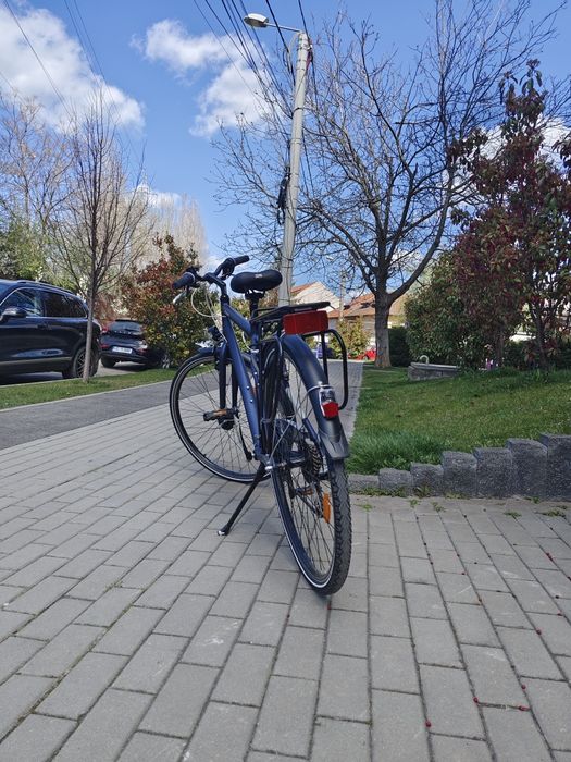 Vand Bicicleta b-twin city că noua 10 din 10 folosita de 3-5 ori.