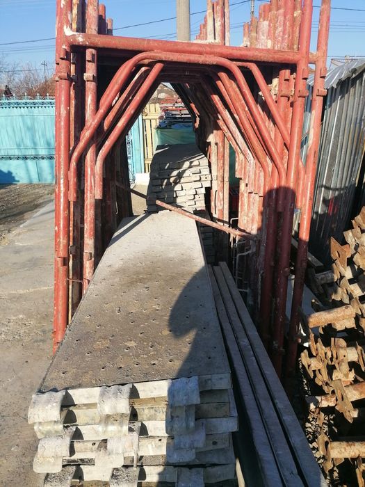 Schela metalica italiană normala/îngustă fixa și mobila vând/inchiriez