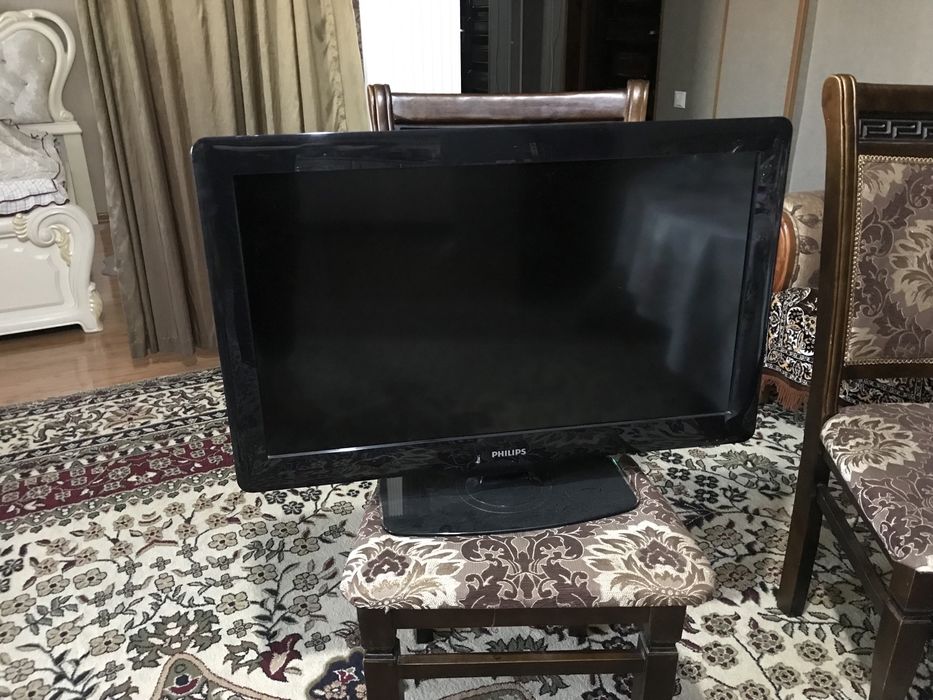 Срочна продам телевизор Philips model 32